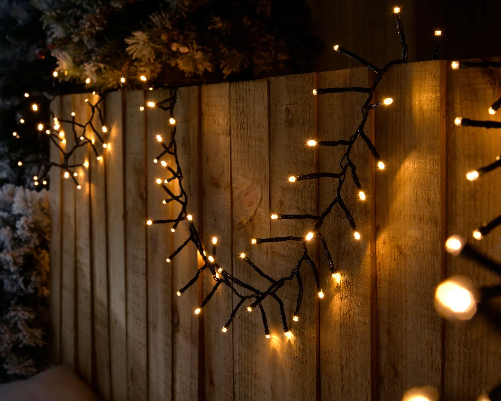 400 Chasing Cluster Light String, Warm White