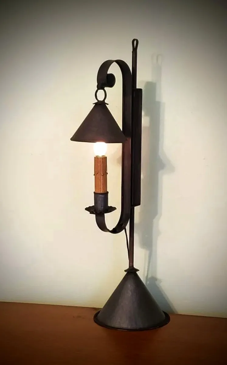 #CH105S Colonial "Bell" Lamp