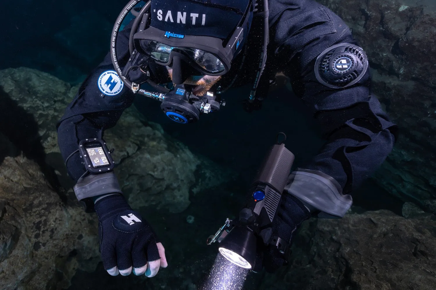 Halcyon Symbios™ Dive Computer System - Handset   Head Up Display   Tank Pod - Pre-Order Only